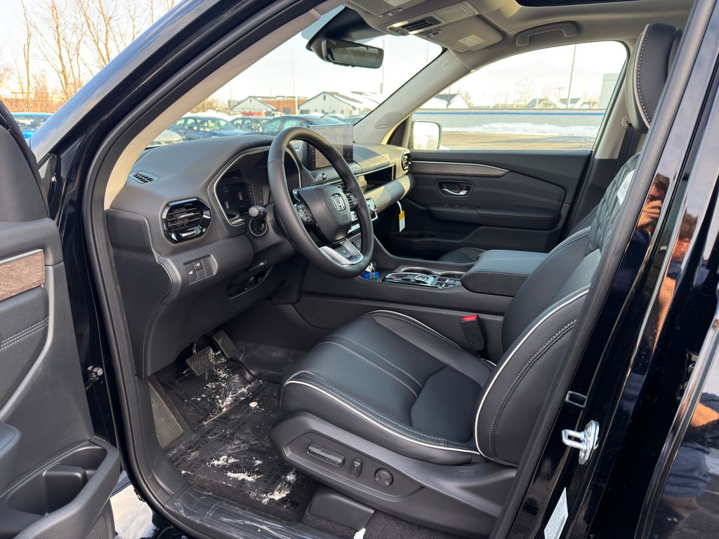 Thumbnail: 2026 Honda Pilot - 18