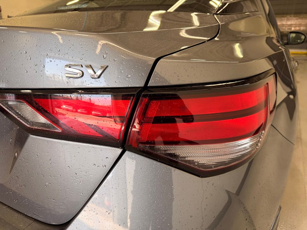 Thumbnail: 2021 Nissan Sentra - 6