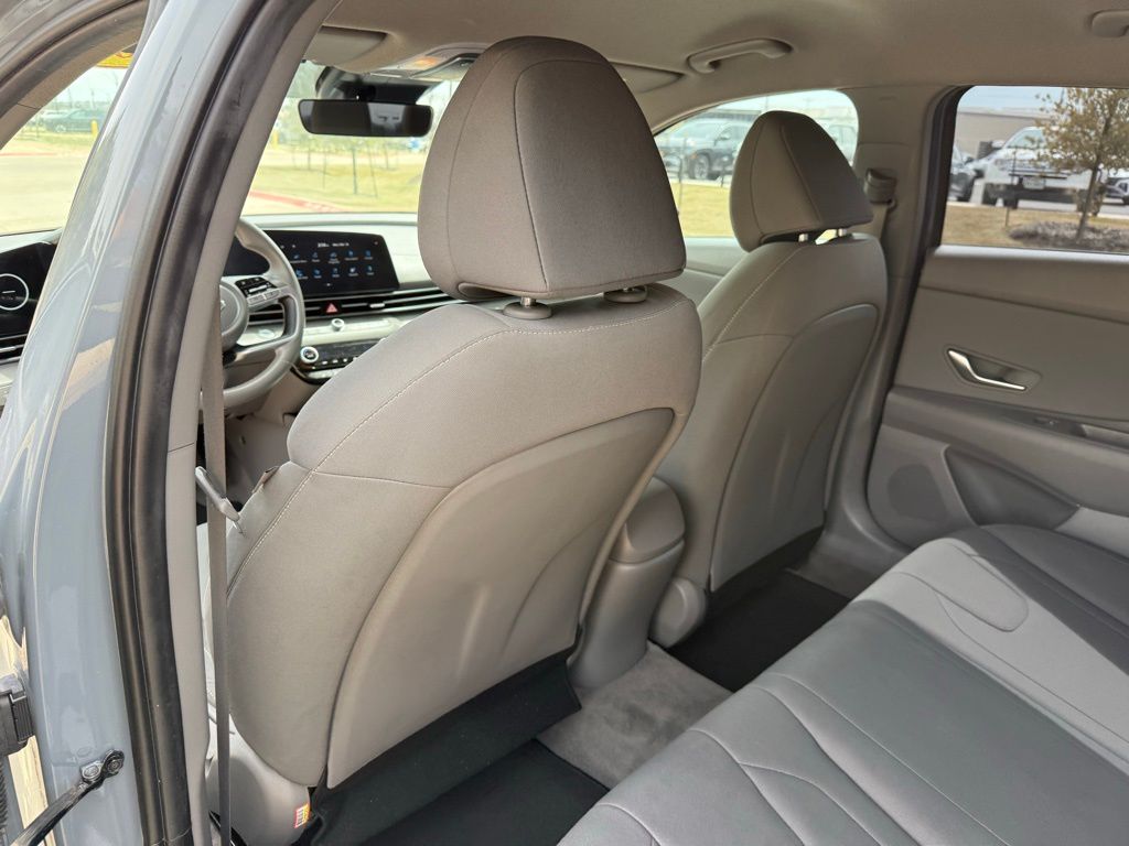 Thumbnail: 2023 Hyundai Elantra - 23