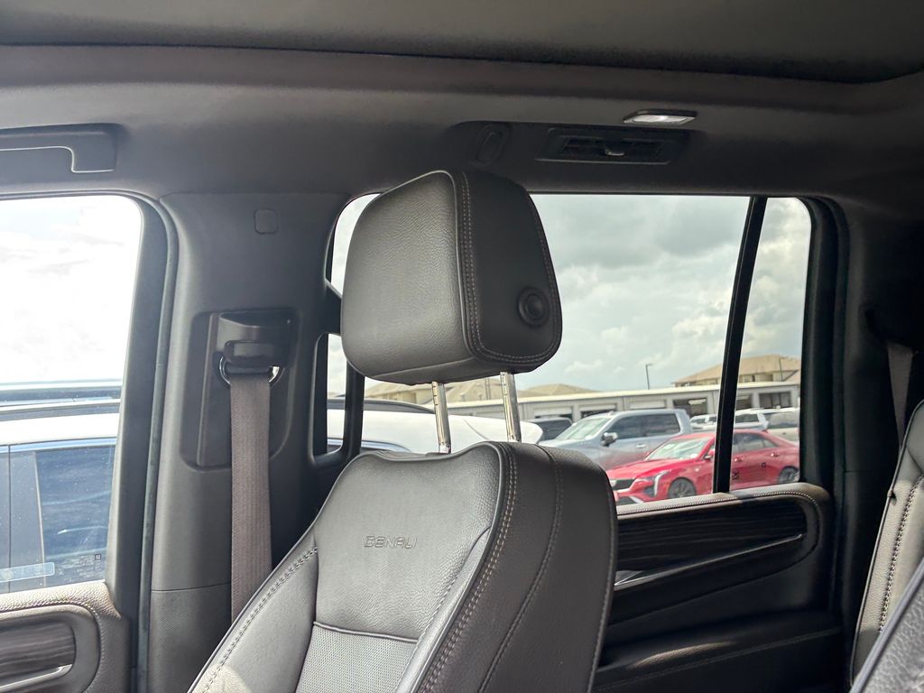 Used Car 2022 Gmc Yukon Xl  Denali For Sale Under $50,000 In Austin, Texas