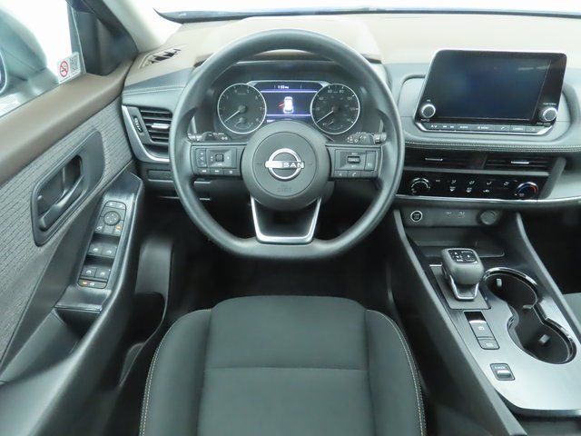Thumbnail: 2023 Nissan Rogue - 10