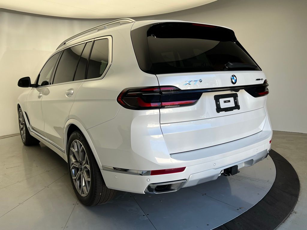 Thumbnail: 2024 BMW X7 - 4