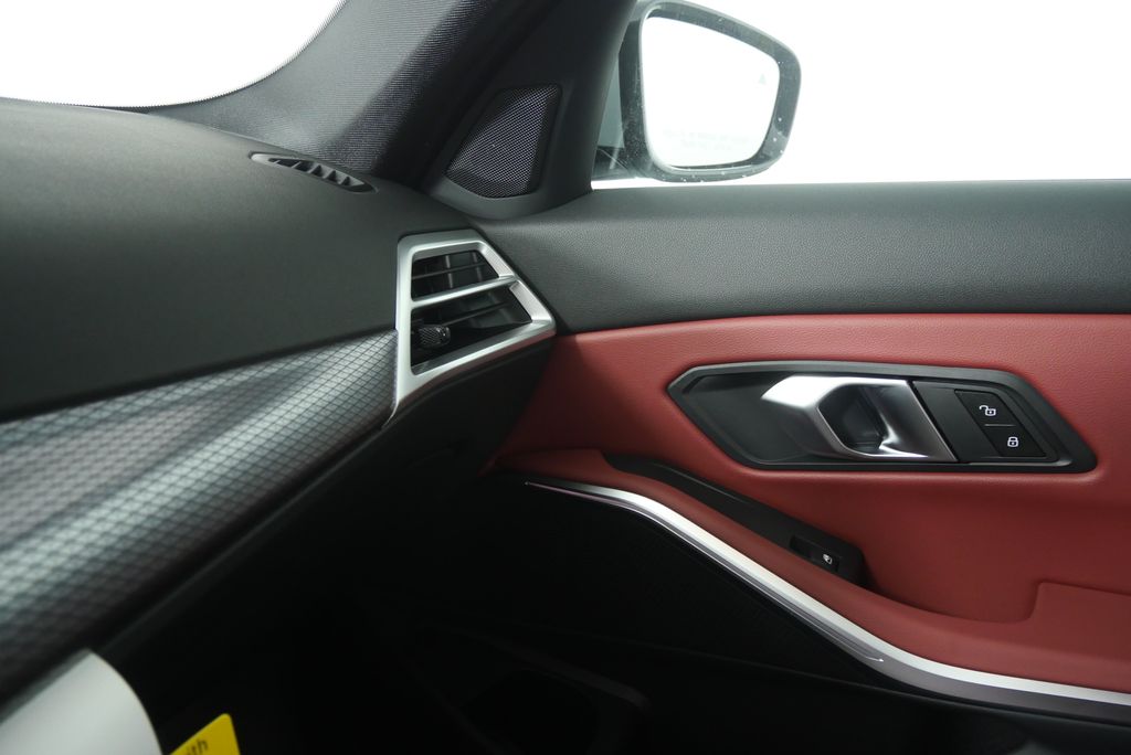 Thumbnail: 2026 BMW 3 Series - 24