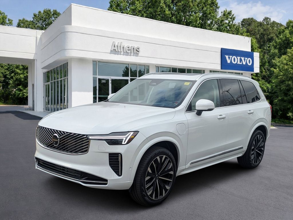 2026 Volvo XC90 Recharge T8 Ultra 7-Passenger eAWD