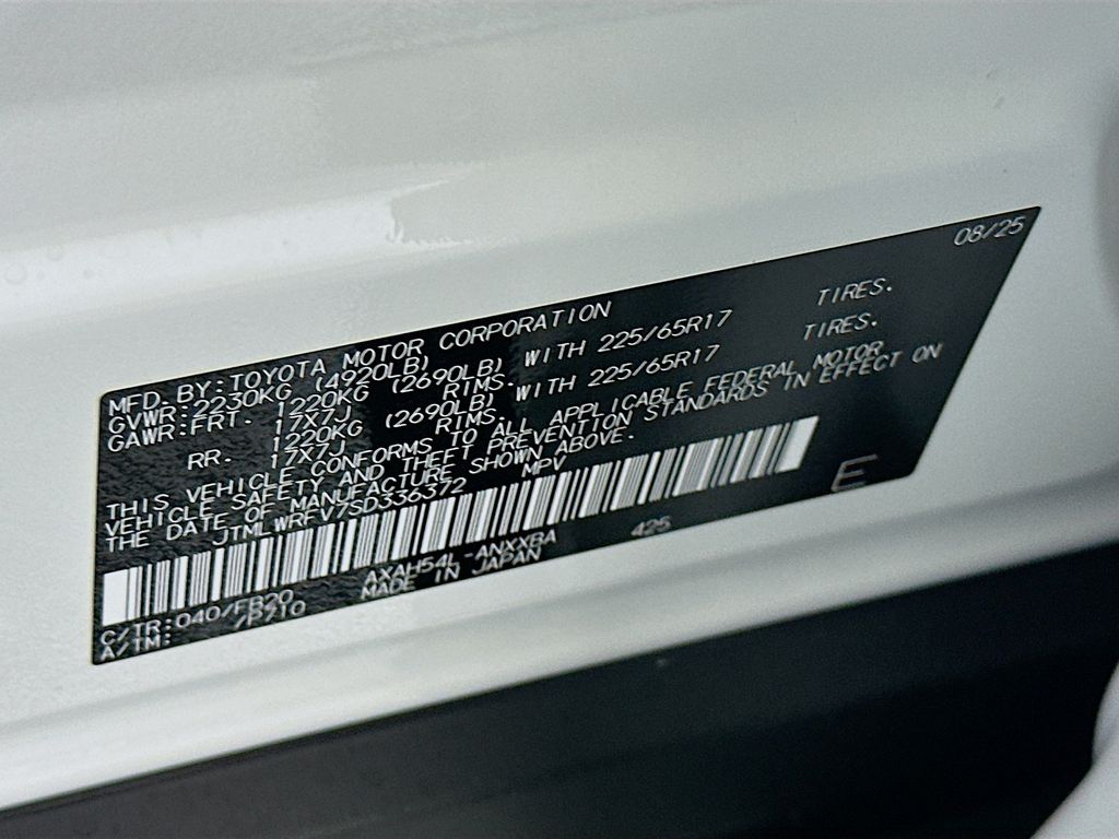 Thumbnail: 2025 Toyota RAV4 - 32