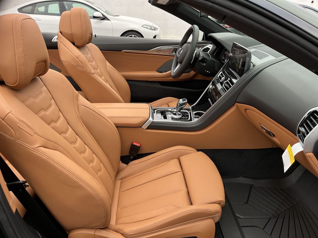 Thumbnail: 2026 BMW 8 Series - 25