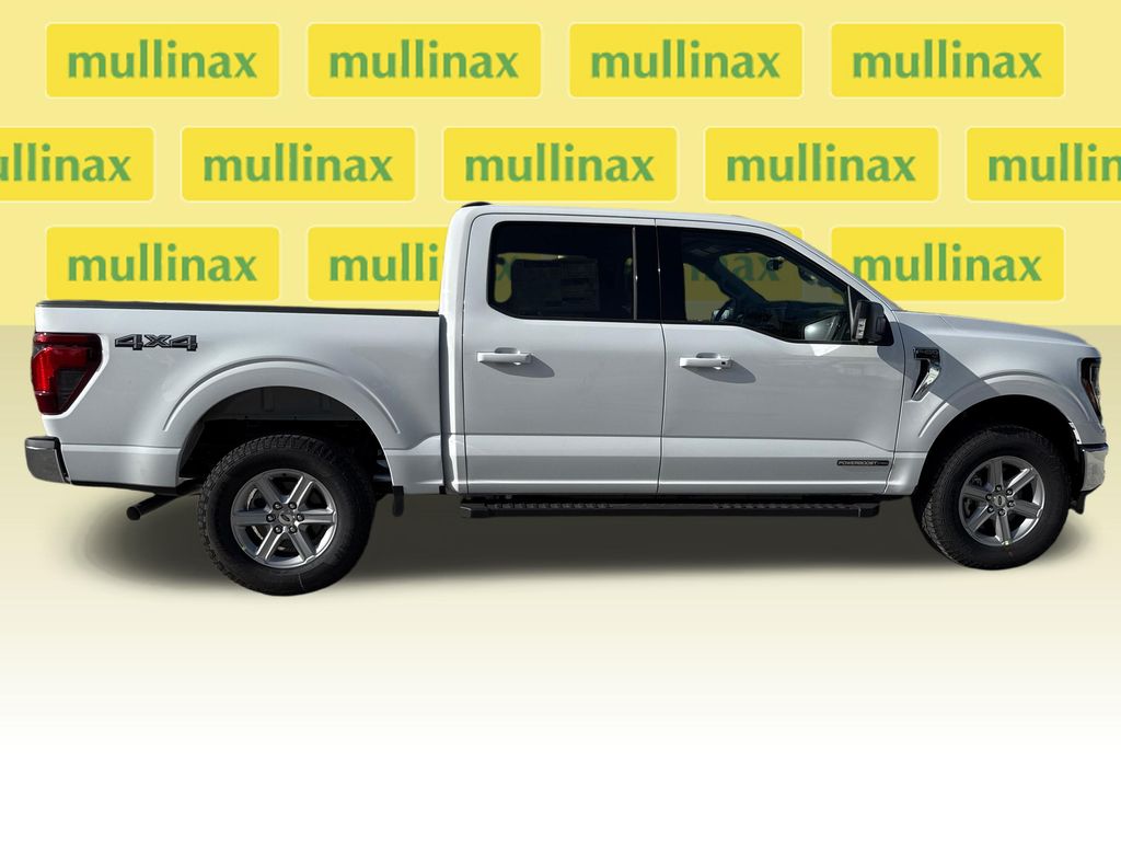 New 2026 White Ford XLT image 16