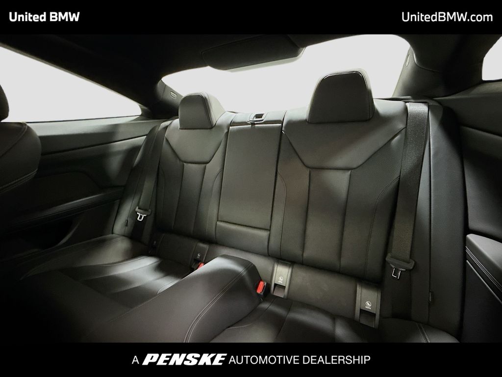 Thumbnail: 2025 BMW 4 Series - 13
