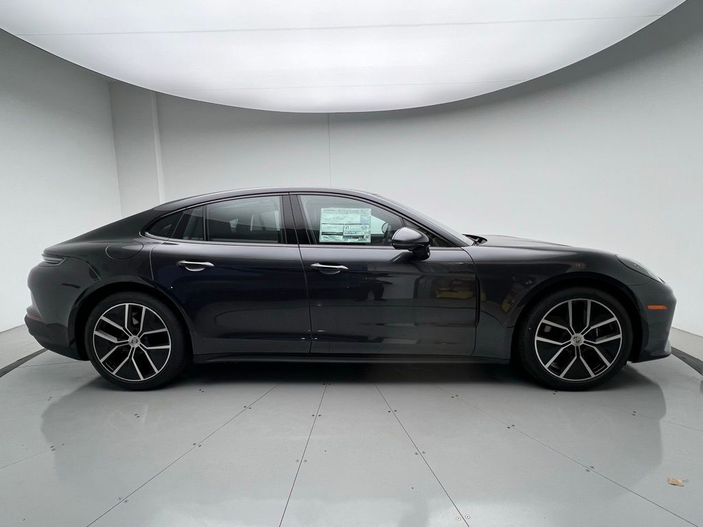 Thumbnail: 2025 Porsche Panamera - 23