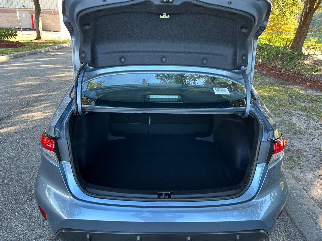 Thumbnail: 2024 Toyota Corolla - 10