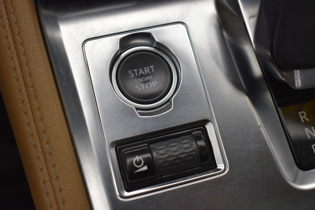 Thumbnail: 2021 Jaguar F-Pace - 18