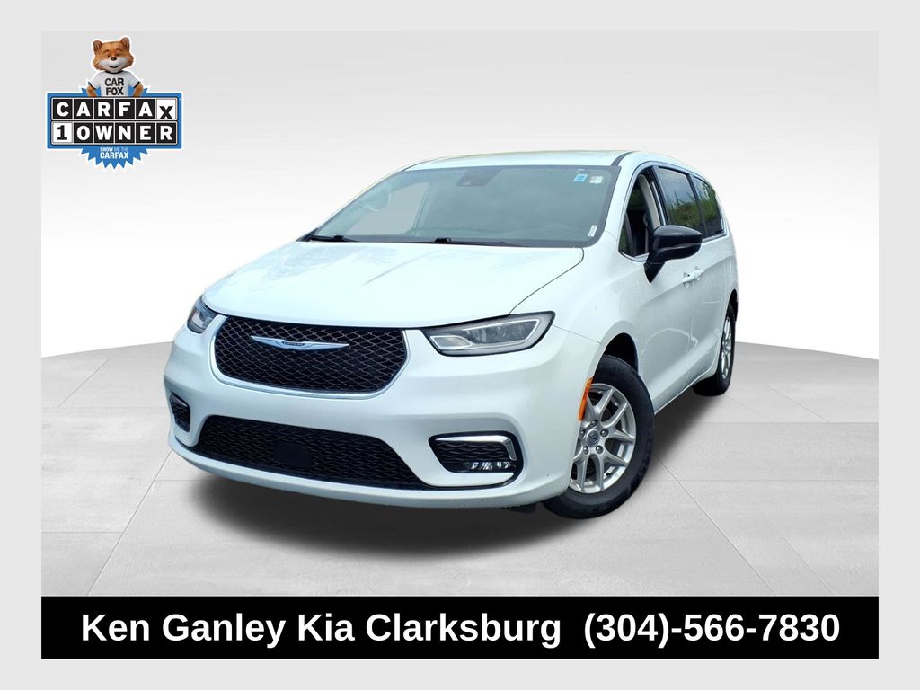Bright White Clearcoat 2024 Chrysler Pacifica Minivan Front-Wheel Drive 9-Speed Automatic