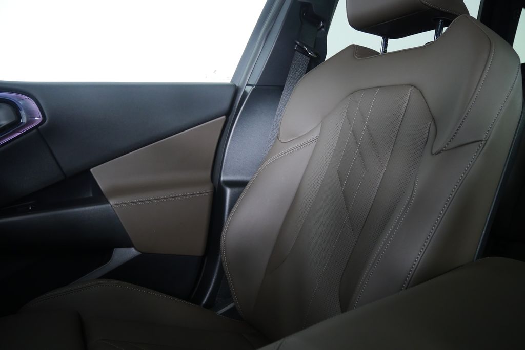 Thumbnail: 2025 BMW X3 - 23