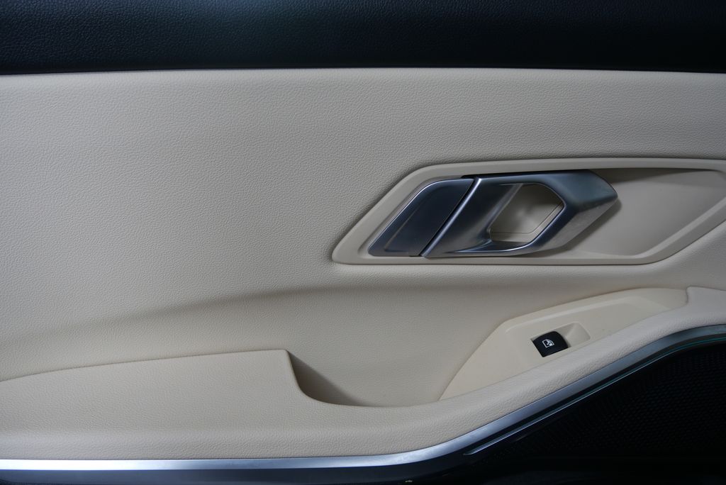 2022 BMW 3 Series 330i xDrive 13