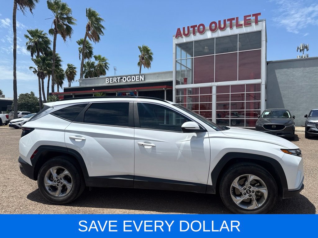 Used 2022 Gray Hyundai SEL image 4