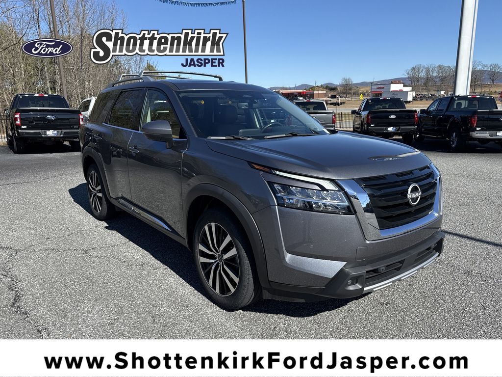 2023 Nissan Pathfinder Platinum 4WD