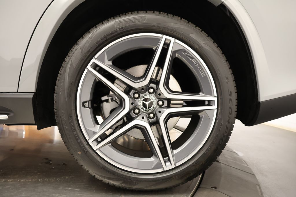Thumbnail: 2026 Mercedes-Benz GLS - 12