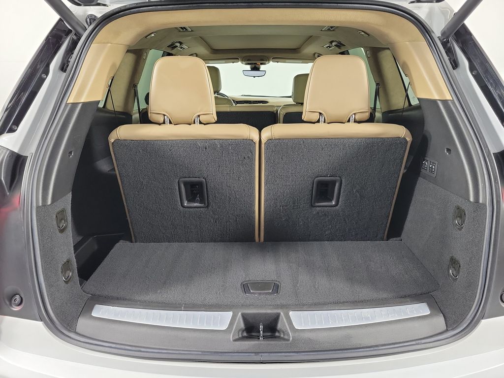 2023 Cadillac XT6 Premium Luxury - 8