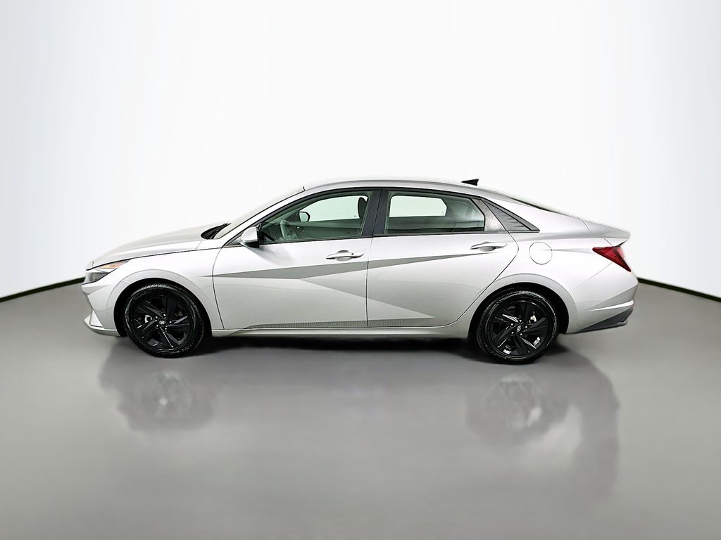 2021 Hyundai Elantra SEL 8