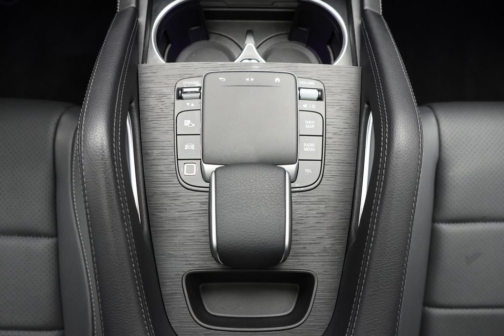 Thumbnail: 2026 Mercedes-Benz GLE - 29