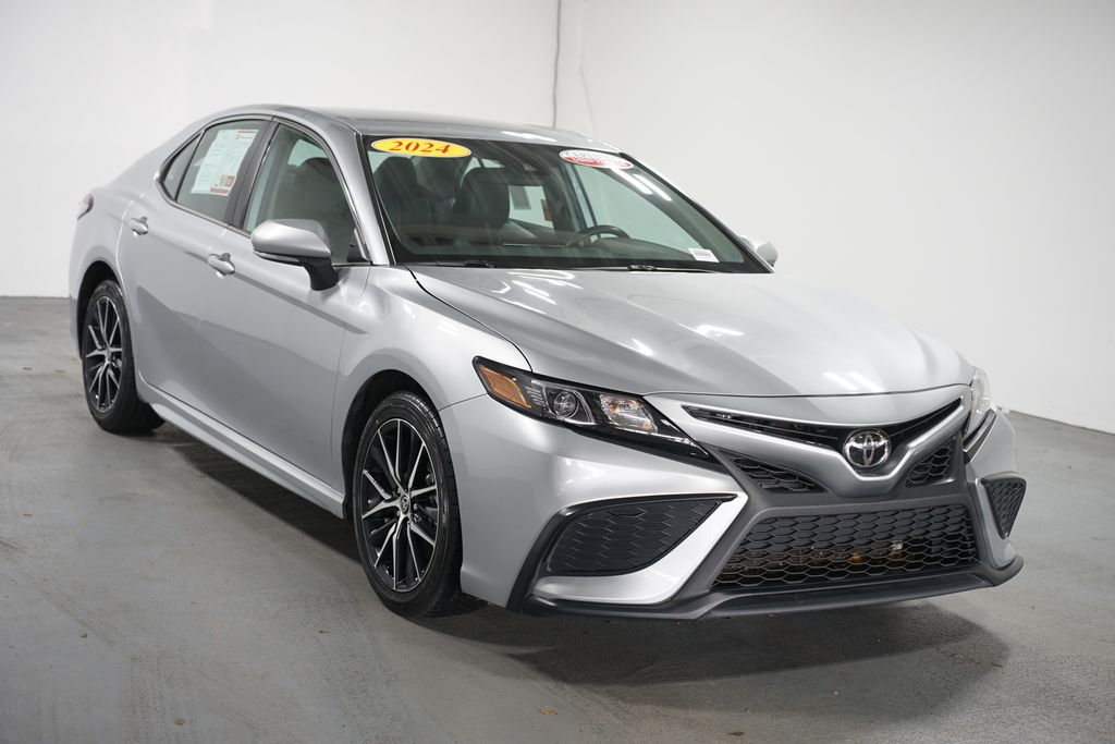 Thumbnail: 2024 Toyota Camry - 3