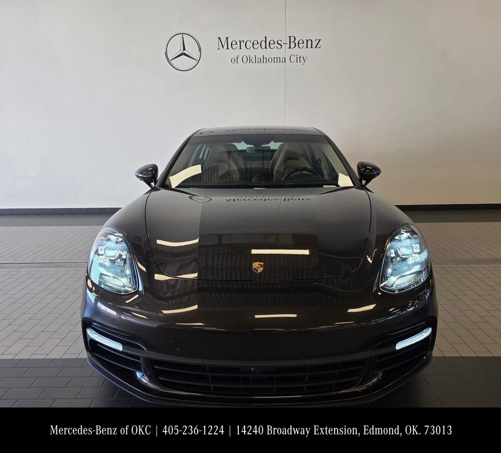 2018 Porsche Panamera 4S photo 2