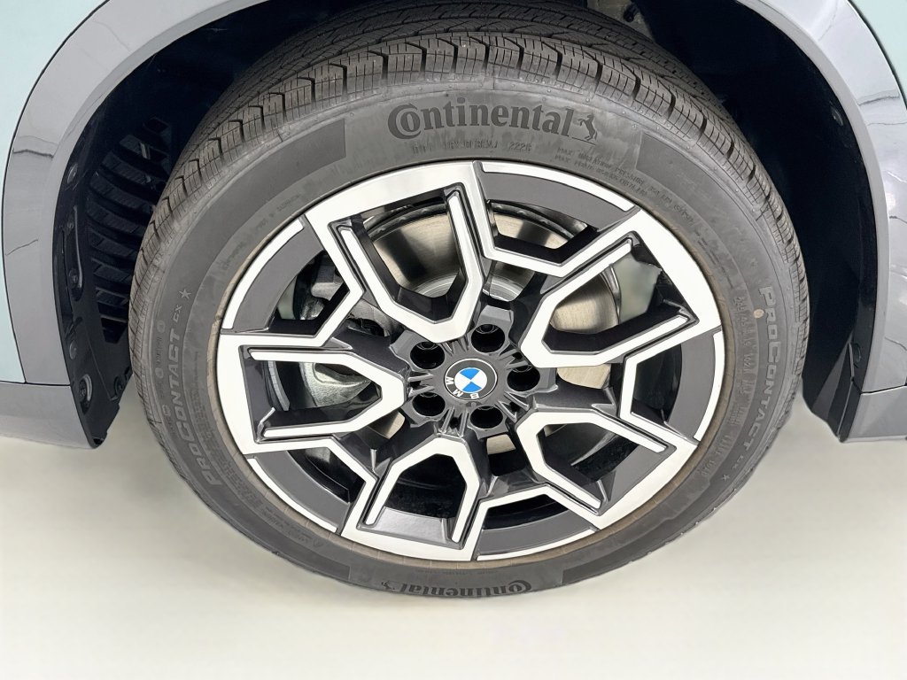 Thumbnail: 2027 BMW X1 - 29
