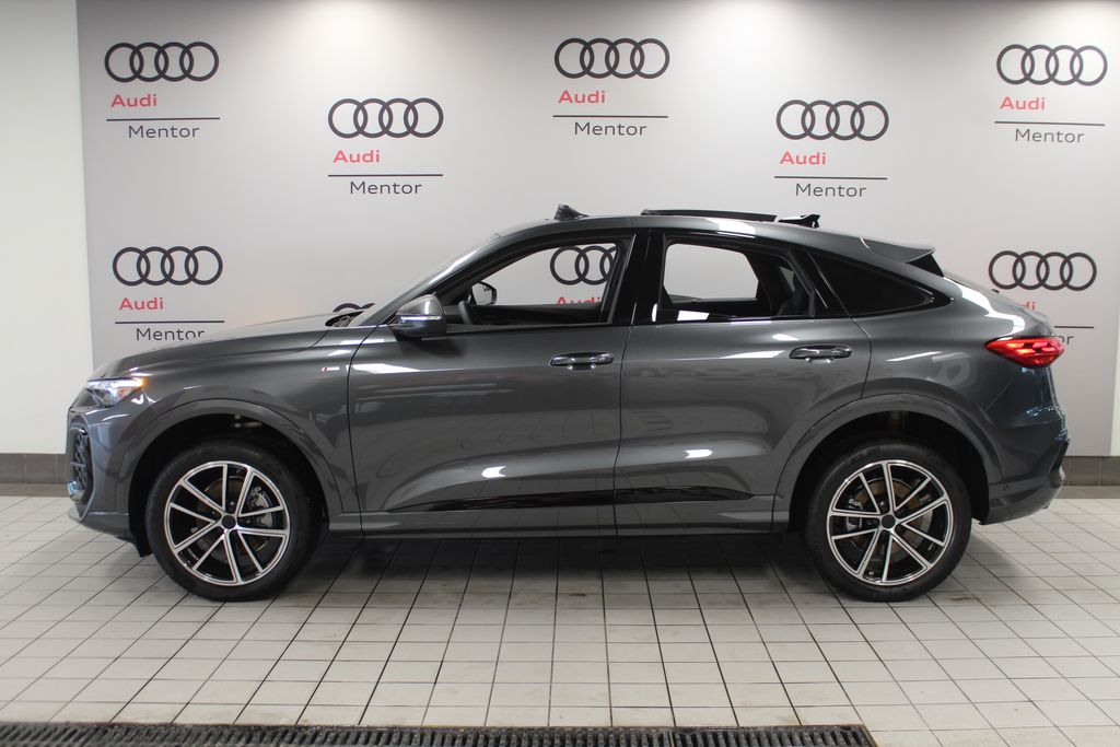 Thumbnail: 2026 Audi Q5 - 3