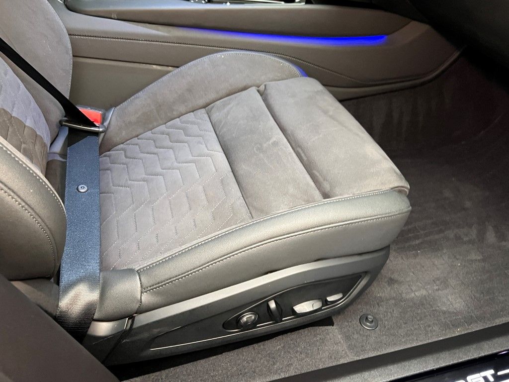 Thumbnail: 2023 Audi e-tron GT - 13