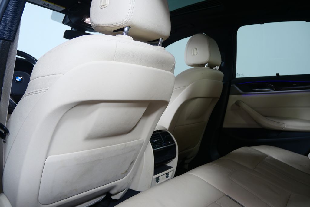 Thumbnail: 2019 BMW 5 Series - 16