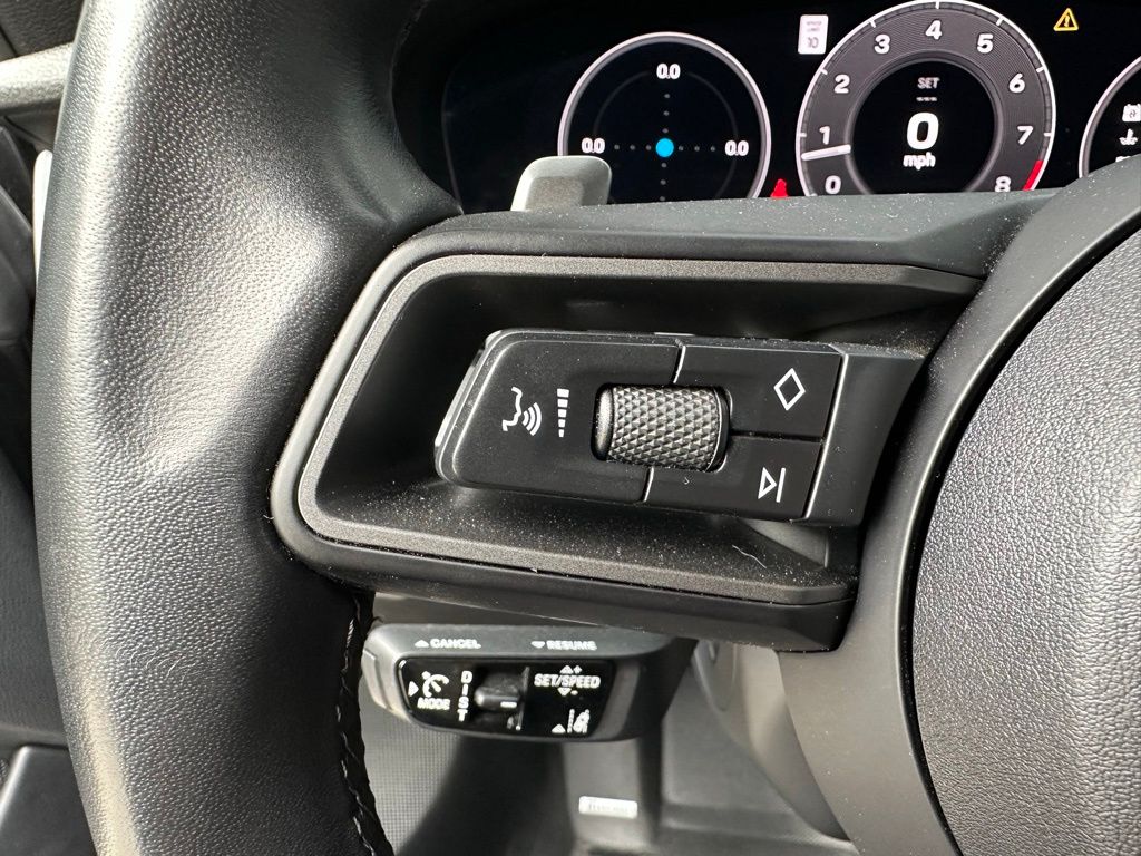 Thumbnail: 2025 Porsche 911 - 20