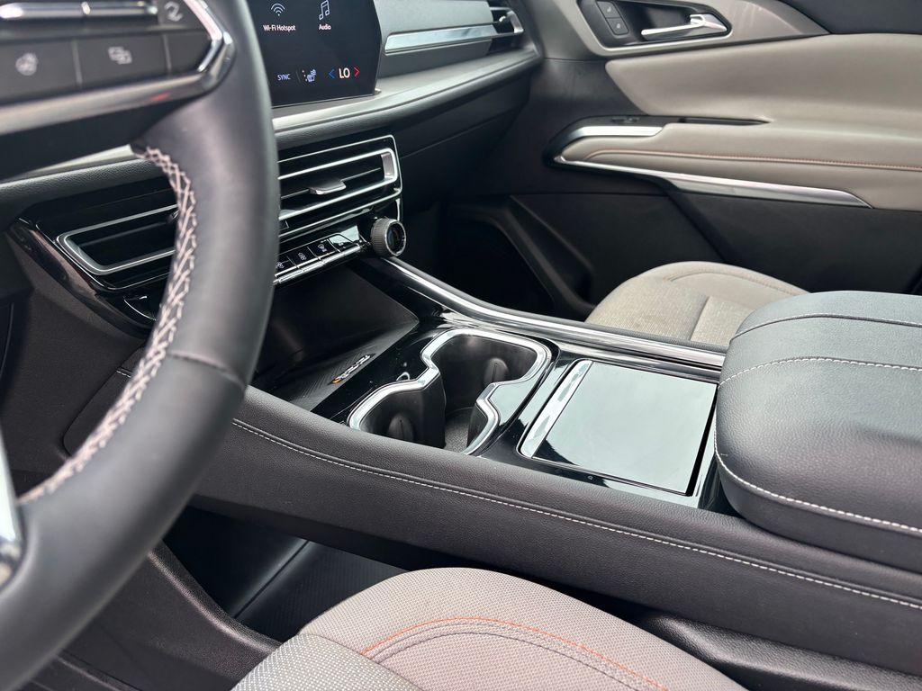 Used Car 2024 Chevrolet Traverse  Lt For Sale Under $40,000 In Austin, Texas