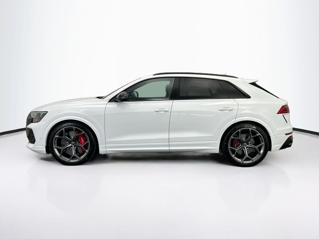 Thumbnail: 2025 Audi RS Q8 - 8