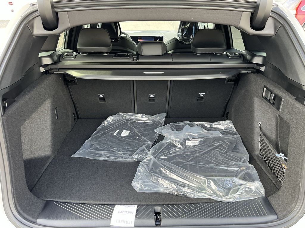 Thumbnail: 2026 BMW X3 - 23