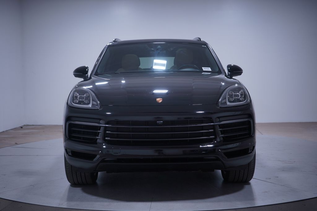 Thumbnail: 2022 Porsche Cayenne - 4