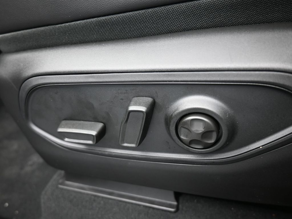 New 2026 Bright White Clearcoat Jeep Laredo image 12