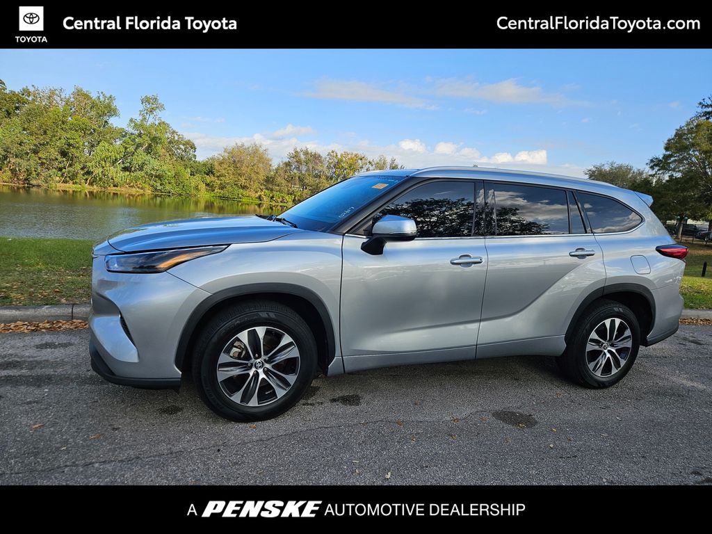 2022 Toyota Highlander XLE -
                Orlando, FL