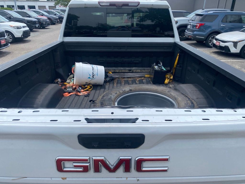 Used 2020 White GMC Denali image 20