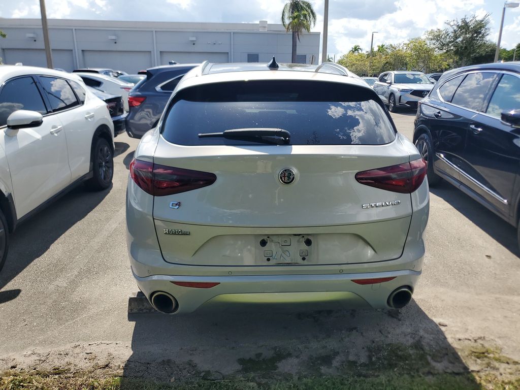 2021 Alfa Romeo Stelvio - $17,888