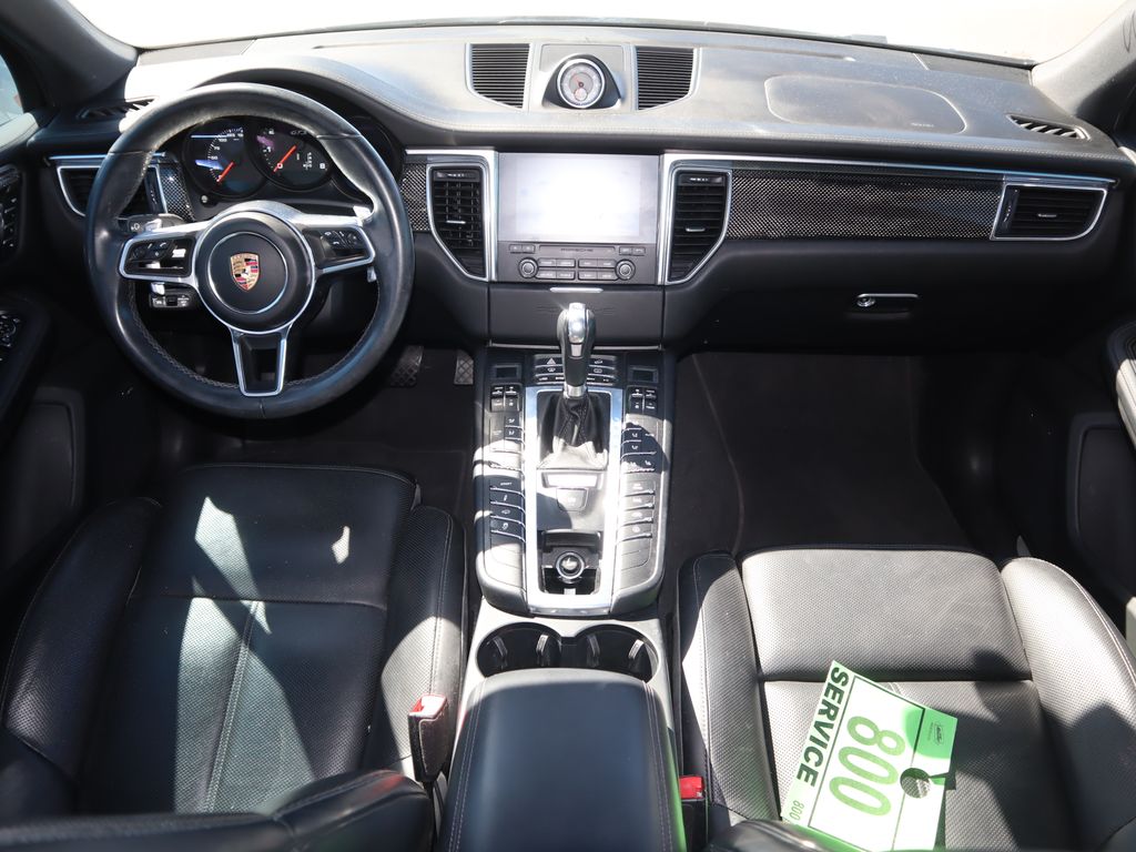 Thumbnail: 2018 Porsche Macan - 7