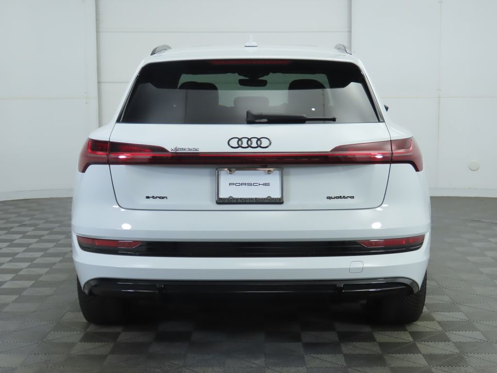 2023 Audi e-tron Premium 6