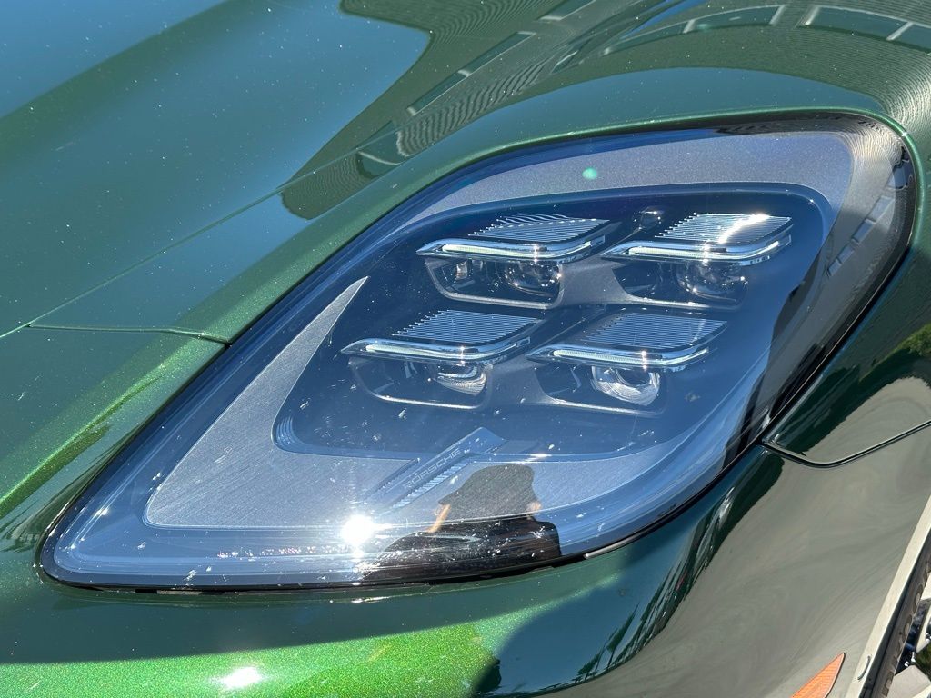 Thumbnail: 2025 Porsche Panamera - 13