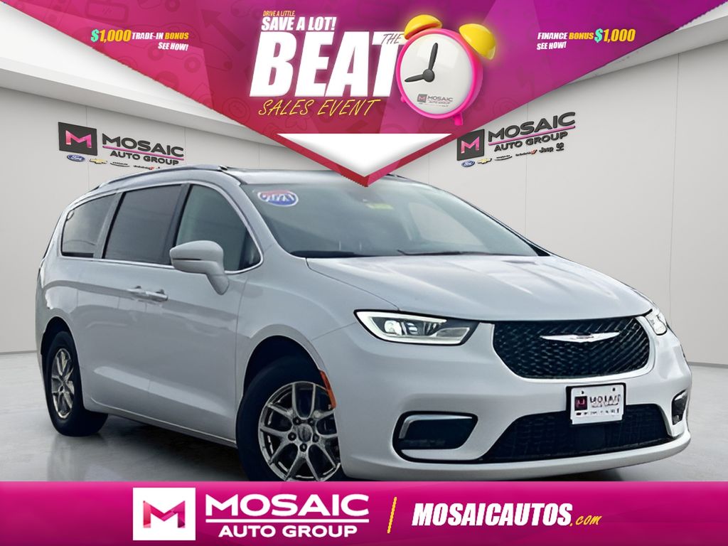 Used 2021 Chrysler Pacifica Touring L Vans