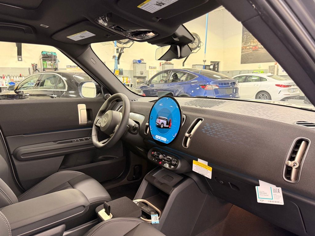 Thumbnail: 2027 MINI Cooper Countryman - 28