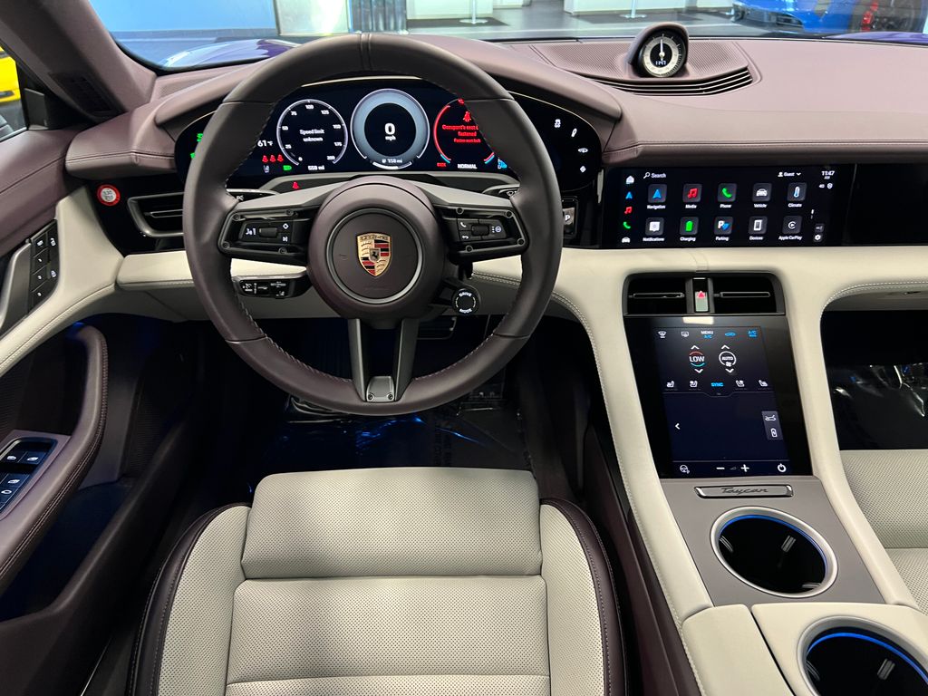 Thumbnail: 2025 Porsche Taycan - 15