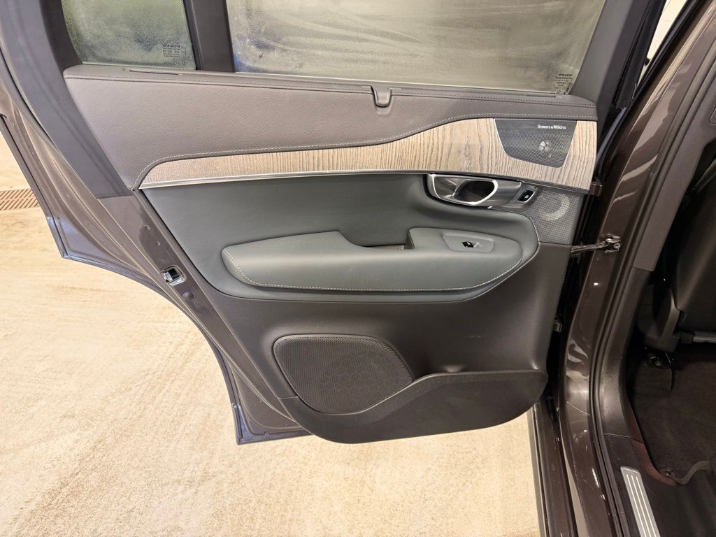 Thumbnail: 2023 Volvo XC90 - 19