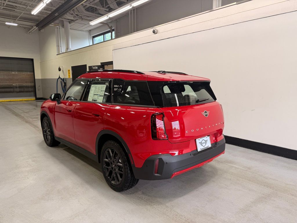 Thumbnail: 2027 MINI Cooper Countryman - 3