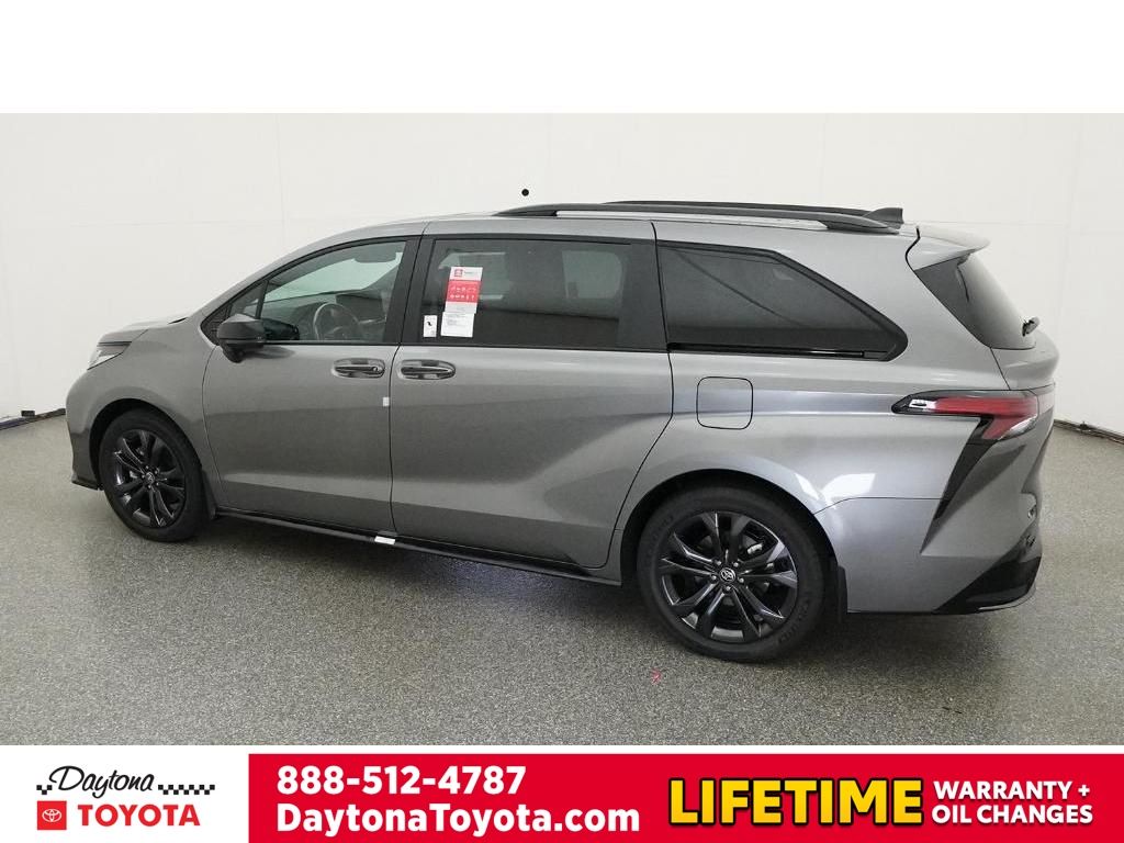 New 2026 Toyota Sienna Van