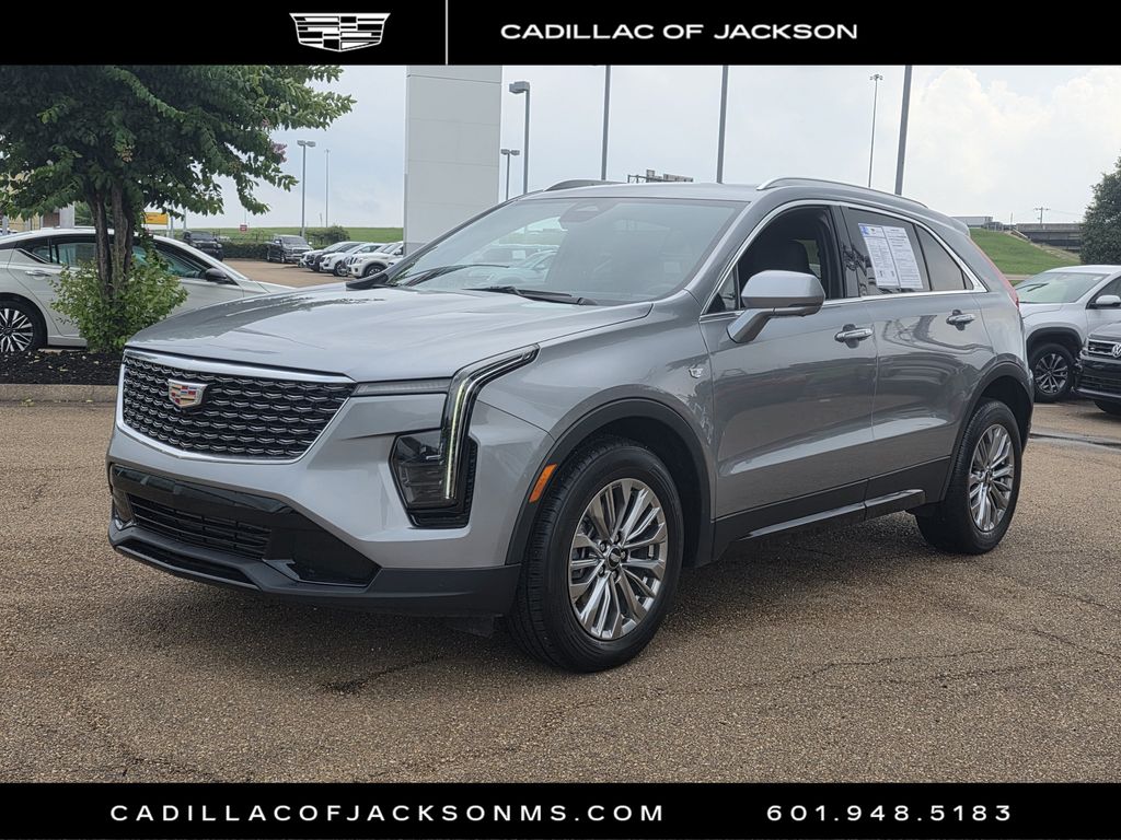 Argent Silver Metallic 2025 Cadillac XT4 SUV / Crossover Front-Wheel Drive 9-Speed Automatic