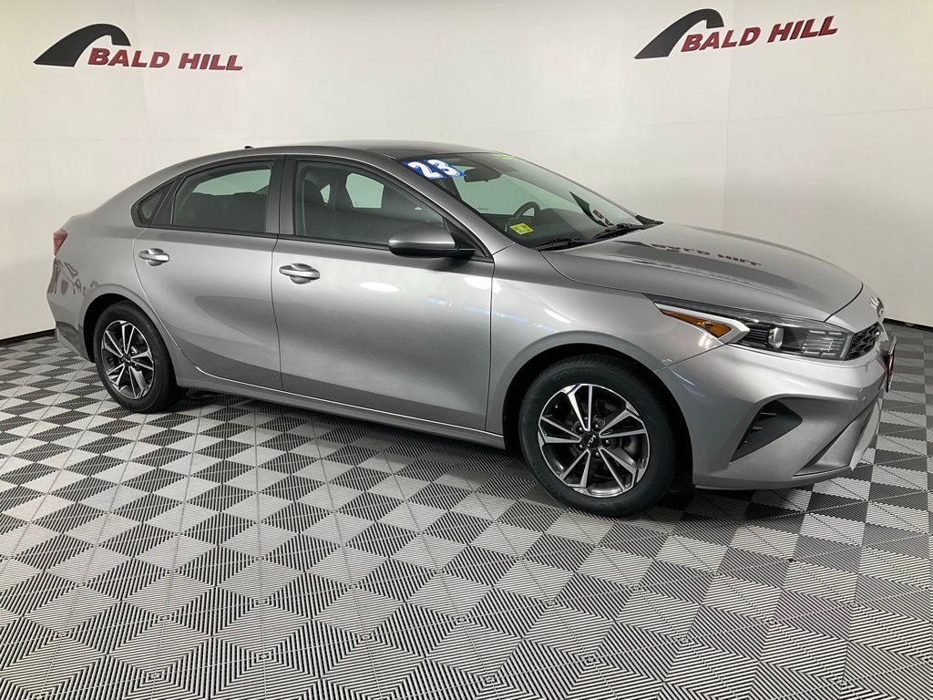 2023 Kia Forte LXS FWD